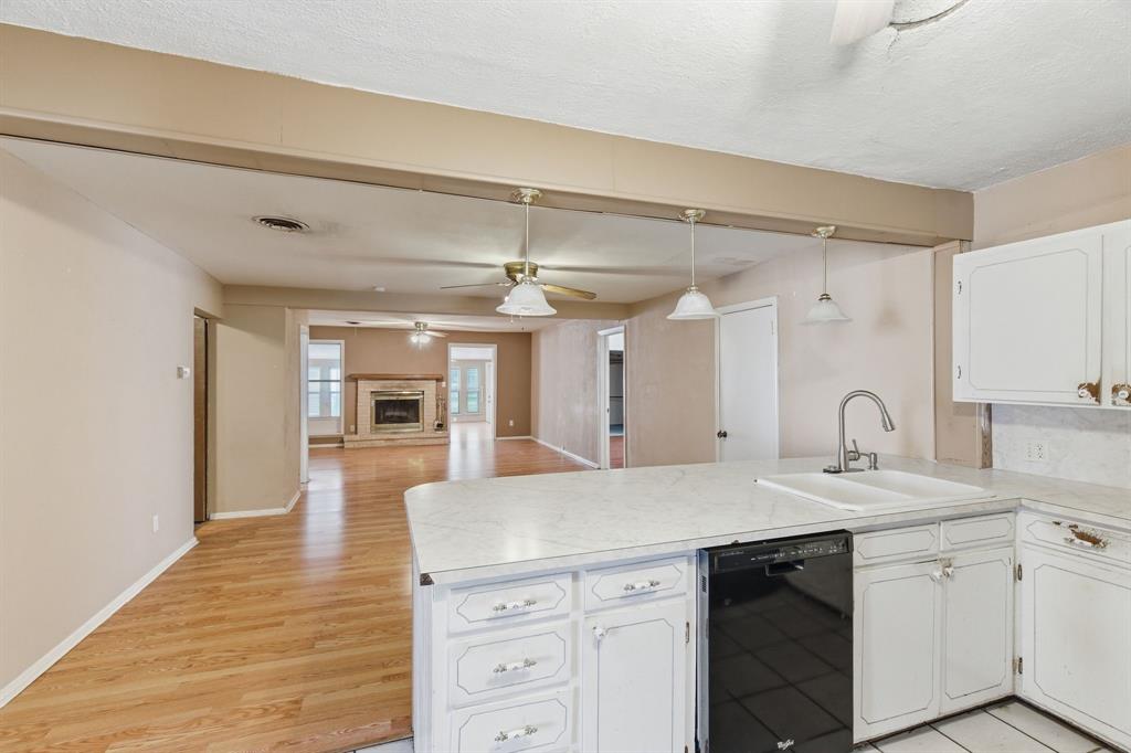 311 W 7 St, Irving, TX 75060 photo