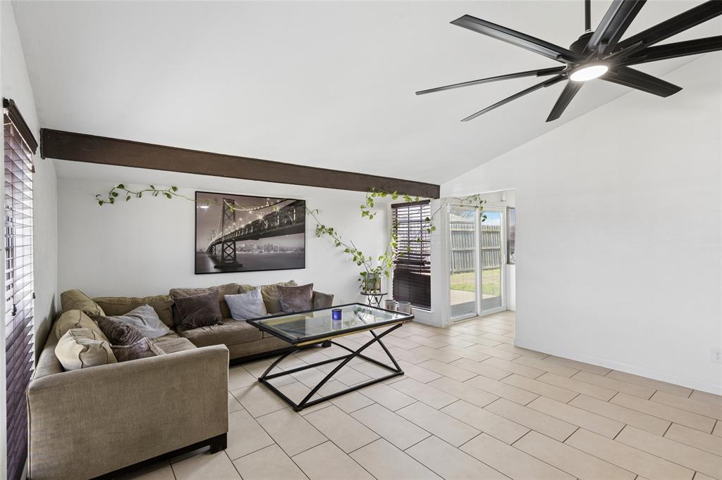 1905 Montana Trl, Grand Prairie, TX 75052 photo