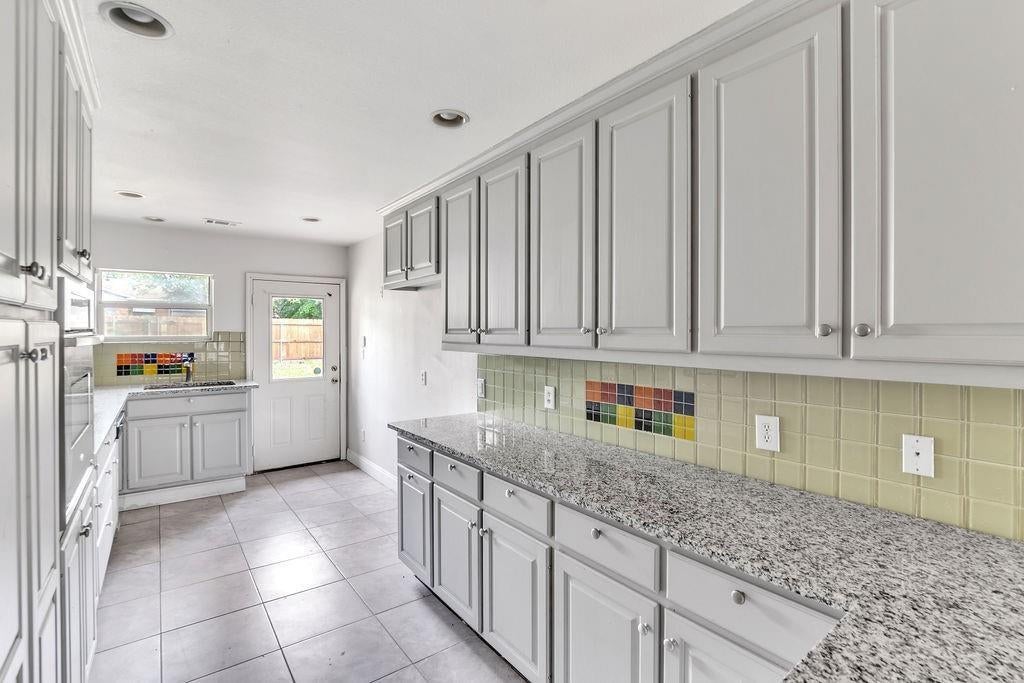1800 Buena Vista St, Mesquite, TX 75149 photo