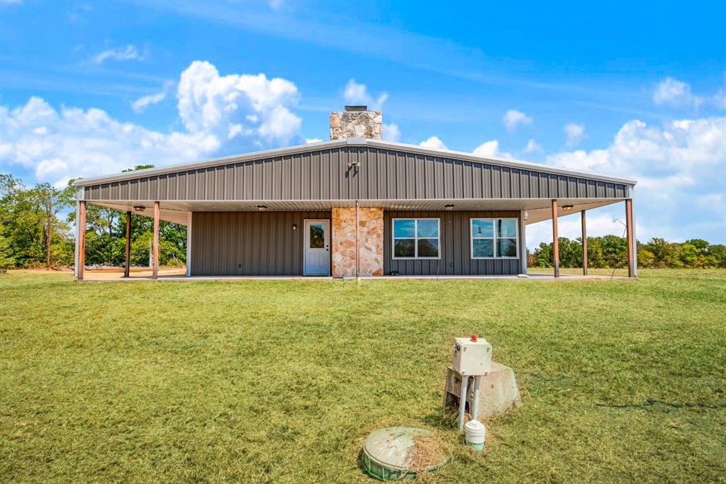 2078 Farm Road 2122, Roxton, TX 75477 photo