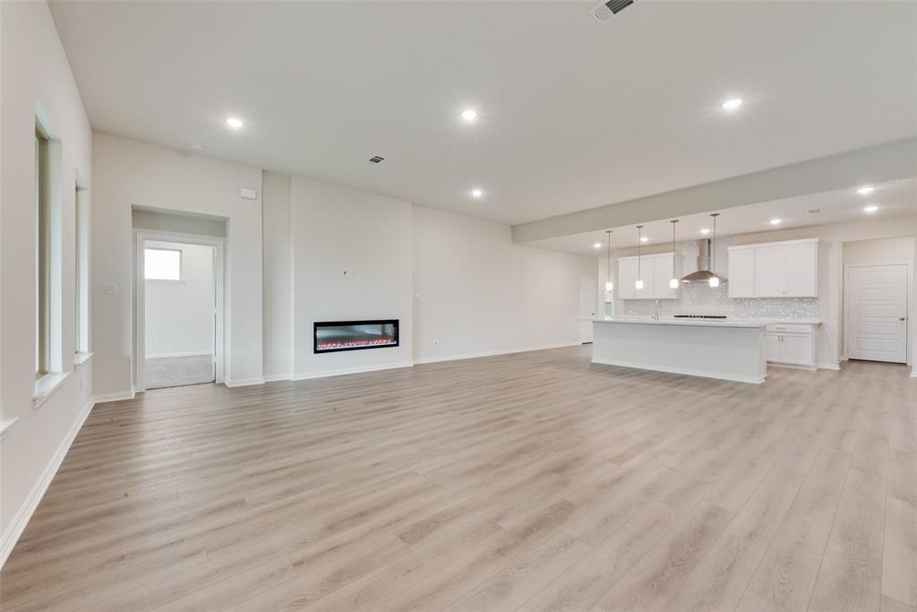 Single Family Residence in Celina TX 5709 Ferrers Drive 8.jpg