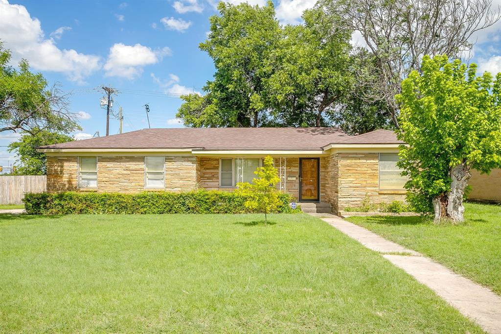 601 Perry Dr, White Settlement, TX 76108