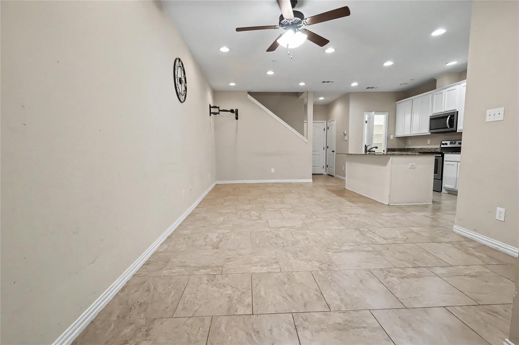 1922 Timber Oaks Dr, Garland, TX 75040 photo