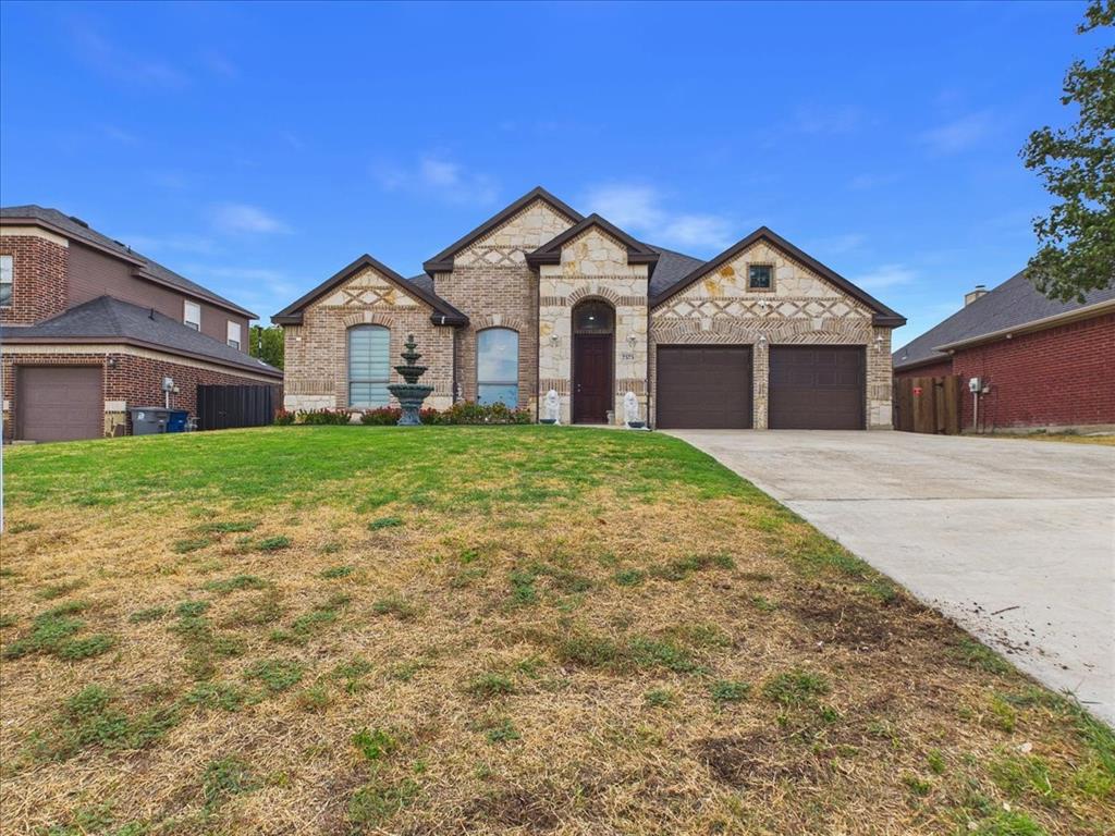 7575 Saddleridge Dr, Dallas, TX 75249 photo