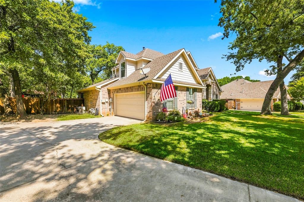 1565 Flying Jib Dr, Azle, TX 76020 photo