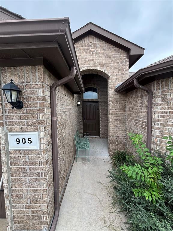 905 Walls Blvd, Crowley, TX 76036