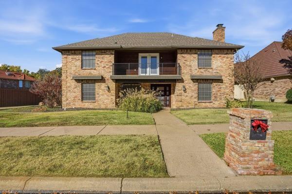 2015 Wimbledon Dr, Arlington, TX 76017