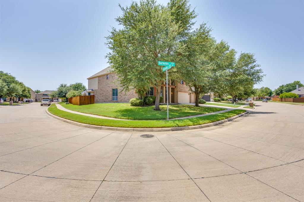 1220 Berkeley Dr, Burleson, TX 76028 photo