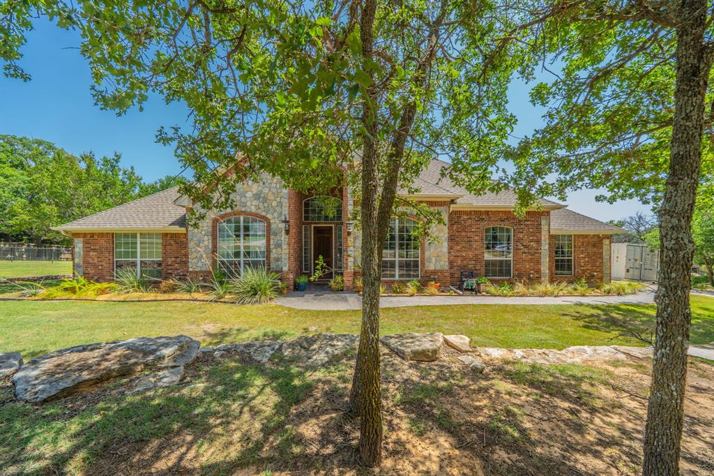 109 Overton Ridge Cir, Weatherford, TX 76088