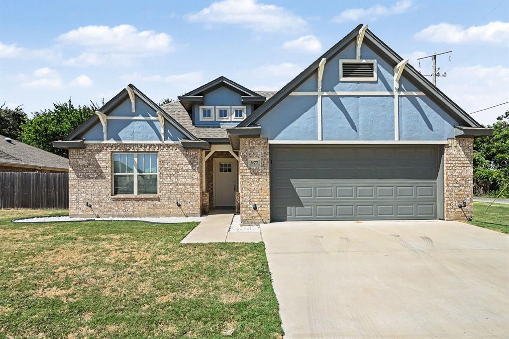 977 Sam St, Springtown, TX 76082