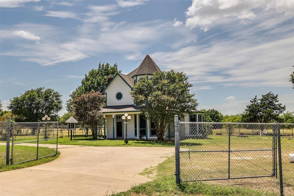 6712 Sundance Cir, Joshua, TX 76058 photo