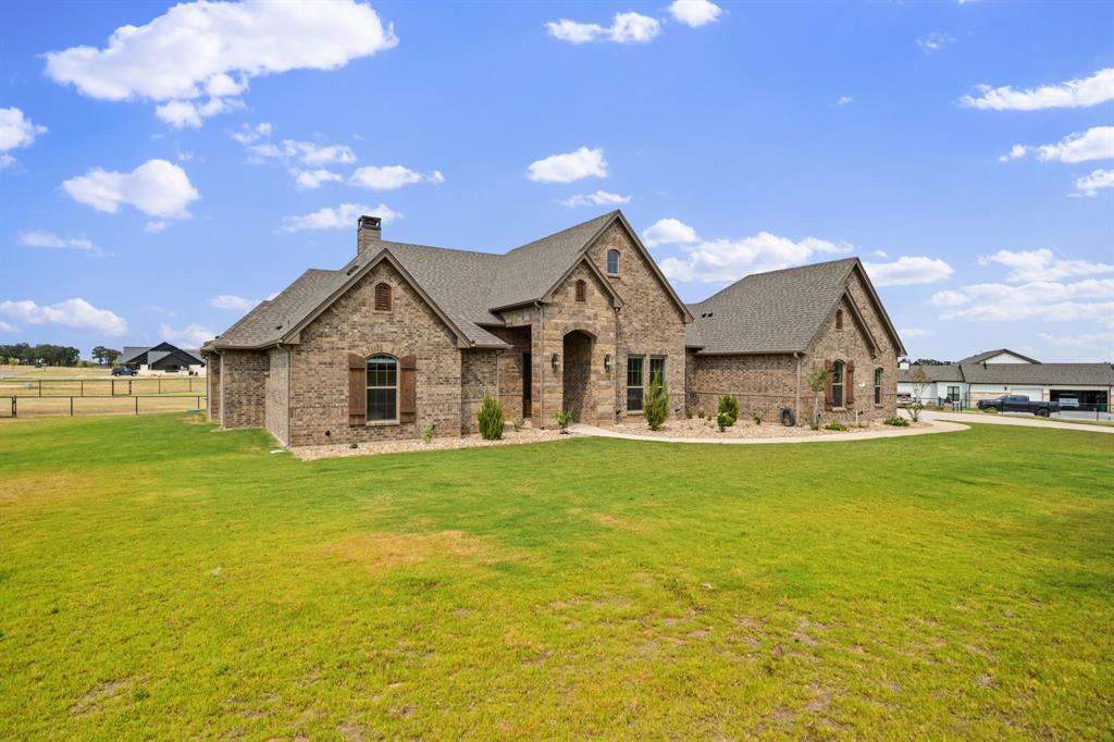 460 Royal Santana Run, Weatherford, TX 76087 photo