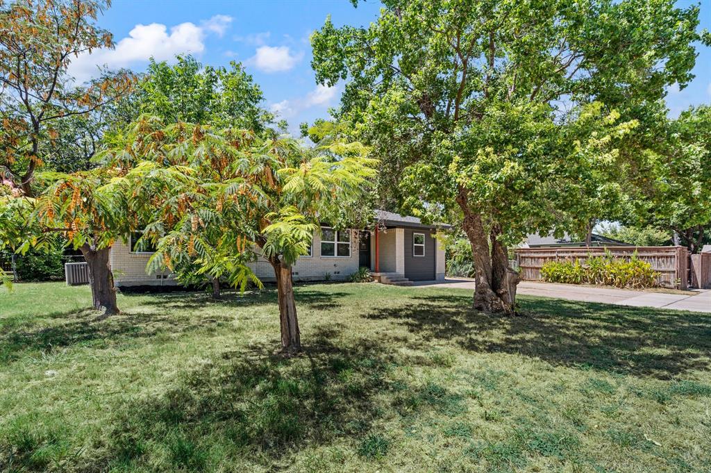 3557 Montreal Cir, Haltom City, TX 76117 photo