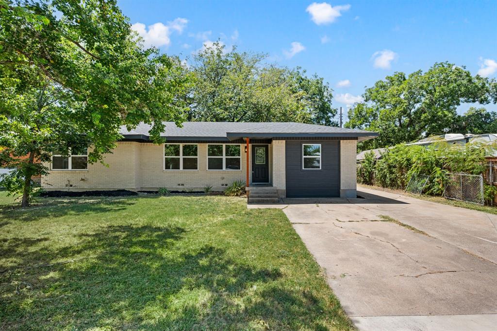 3557 Montreal Cir, Haltom City, TX 76117 photo