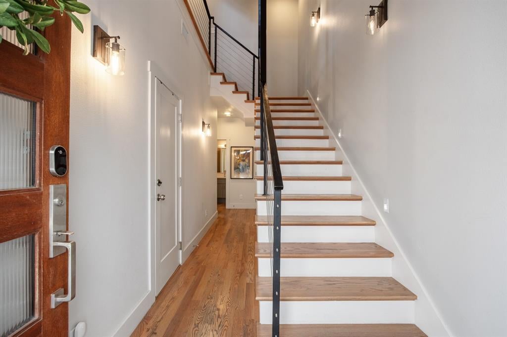 2421 N Garrett Ave #1, Dallas, TX 75206 photo