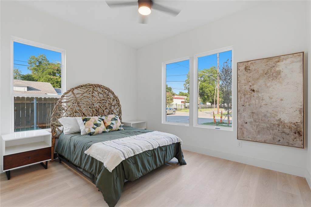 2329 Stoneman St, Dallas, TX 75215 photo