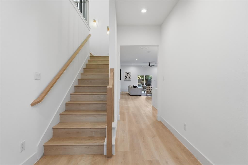 2329 Stoneman St, Dallas, TX 75215 photo