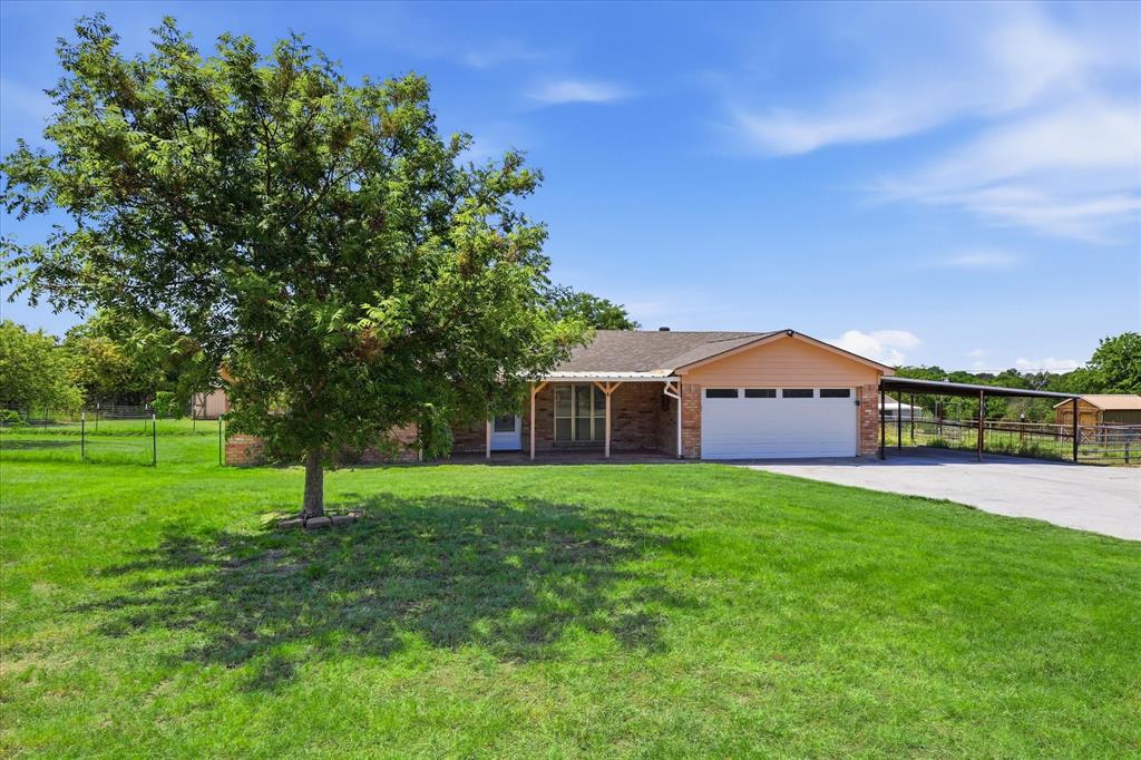 892 Highland Cir, Springtown, TX 76082 photo
