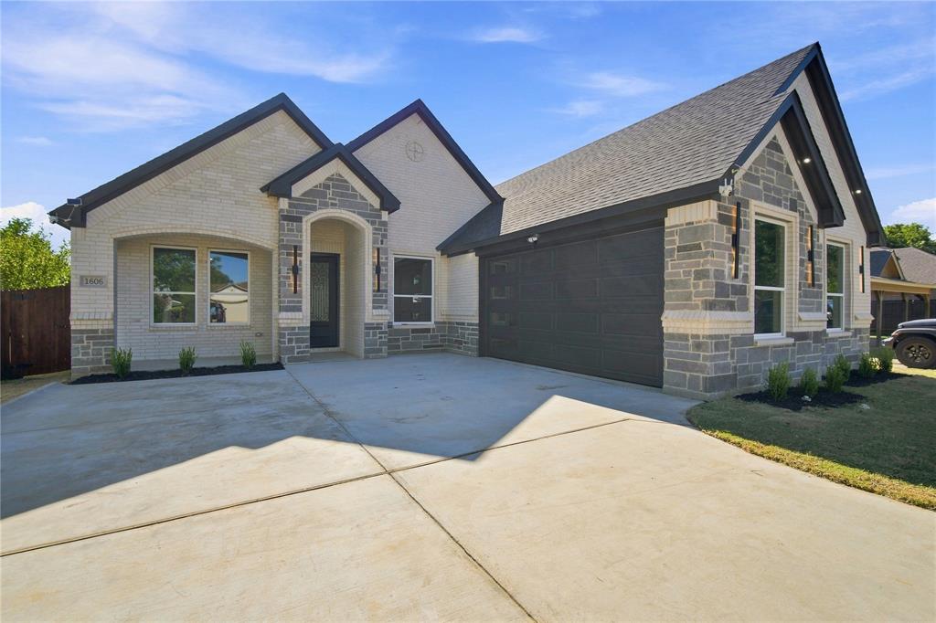 1606 Avenue C, Grand Prairie, TX 75051 photo