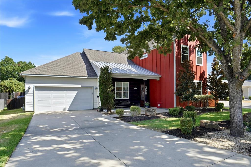 1300 Worthington St, Grapevine, TX 76051 photo