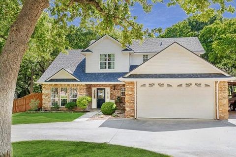 Single Family Residence in Weatherford TX 128 Southwinds Drive.jpg