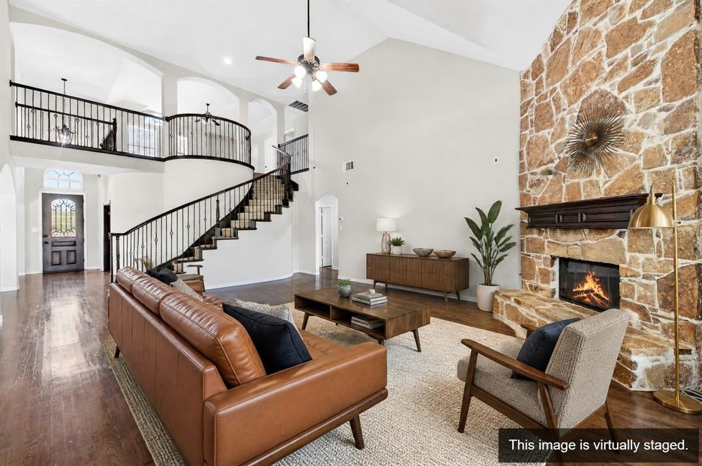 13811 Sorano Dr, Frisco, TX 75035 photo