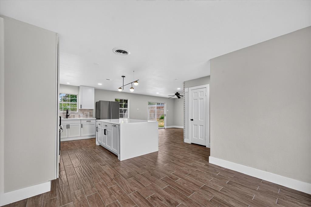 3615 Morningstar Ln, Farmers Branch, TX 75234 photo