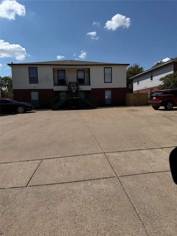 613 Race St, Crowley, TX 76036