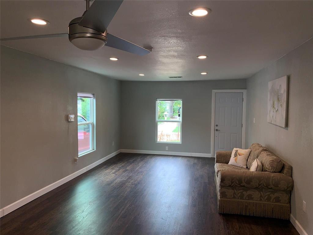 2310 Dathe St, Dallas, TX 75215 photo
