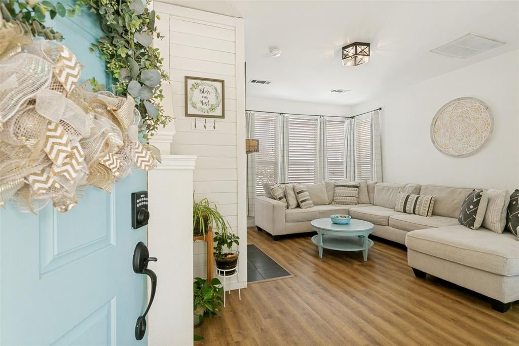 9837 Cedarcrest Dr, Providence Village, TX 76227 photo