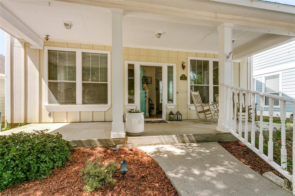 9837 Cedarcrest Dr, Providence Village, TX 76227 photo