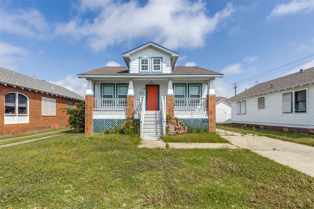 5106 Avenue 0, Galveston, TX 77551