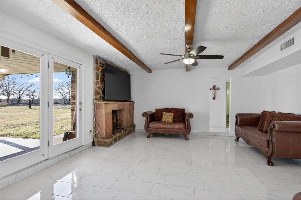 10569 Range Road, Justin, TX 76247 photo