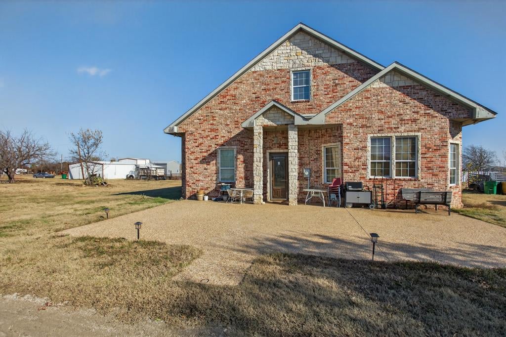10569 Range Road, Justin, TX 76247 photo