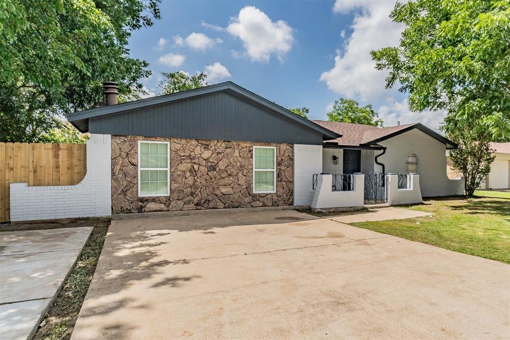 6532 Moonglow Ln, Watauga, TX 76148 photo