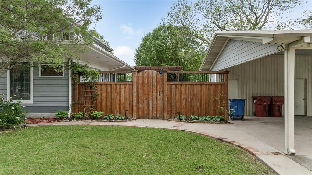 706 S Main St, Farmersville, TX 75442 photo