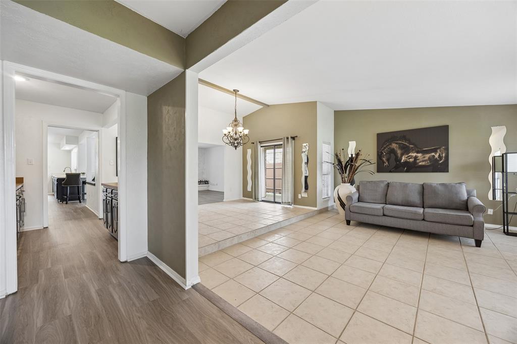 3004 Yorkshire Ct, Flower Mound, TX 75028 photo