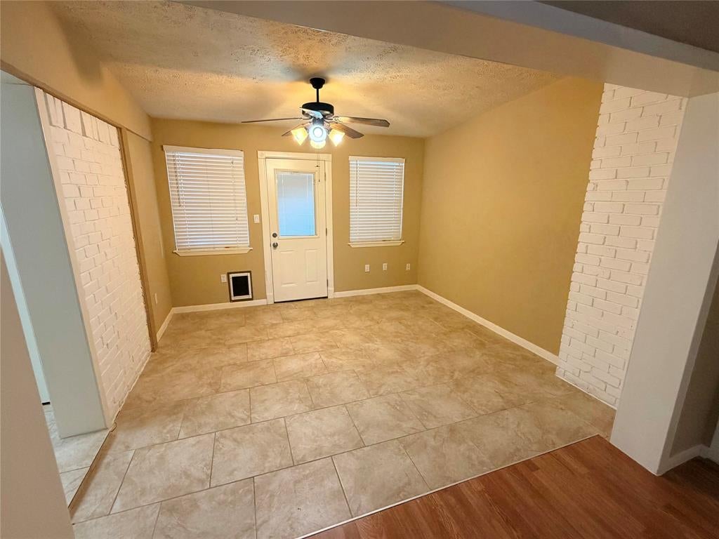 2051 Embassy Way, Carrollton, TX 75006 photo