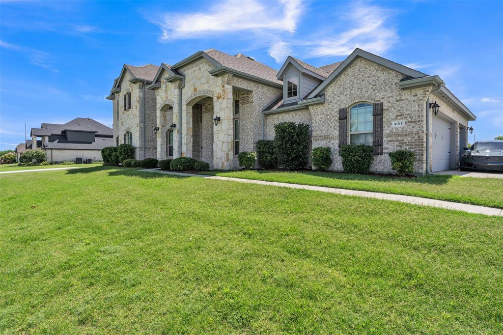 231 Berkeley Dr, Waxahachie, TX 75167 photo