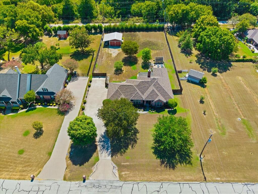 100 Post Oak Ln, Waxahachie, TX 75165 photo