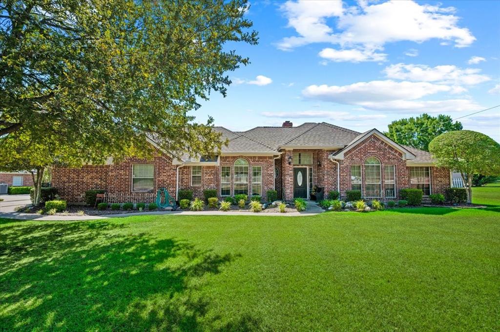 100 Post Oak Ln, Waxahachie, TX 75165