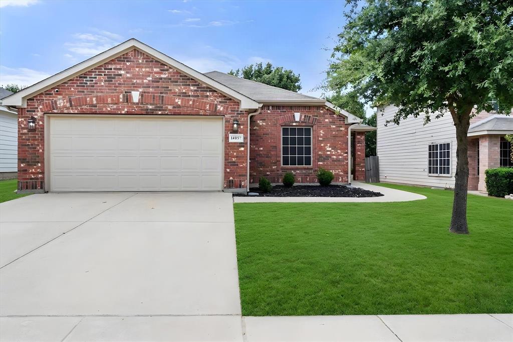 14057 Firebush Ln, Fort Worth, TX 76052 photo