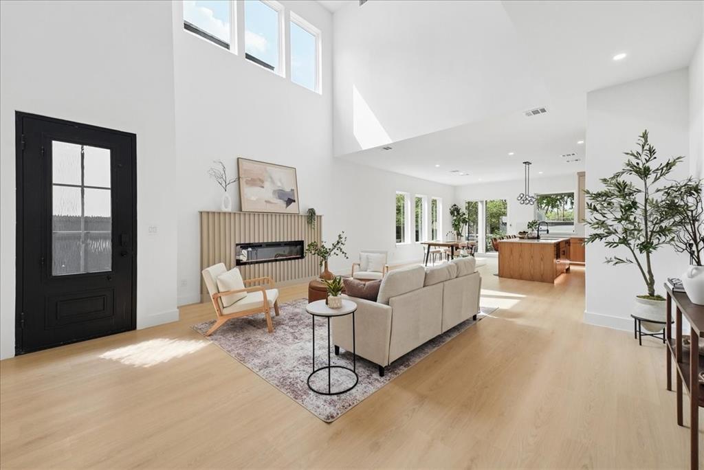 1825 AND 1827 Pollard St, Dallas, TX 75208 photo
