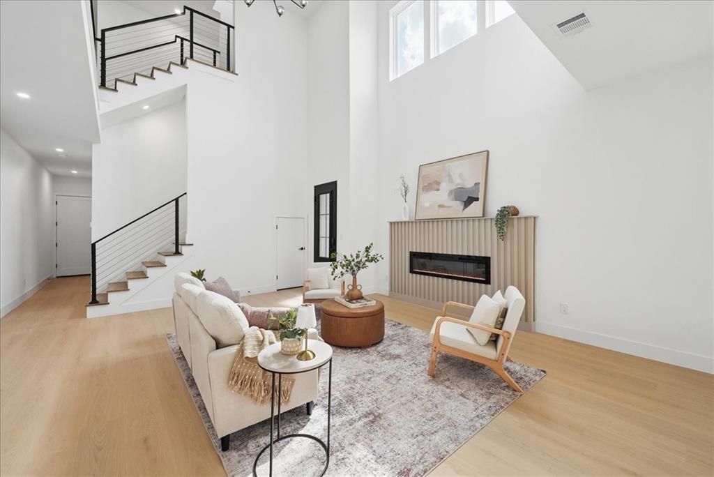 1825 AND 1827 Pollard St, Dallas, TX 75208 photo