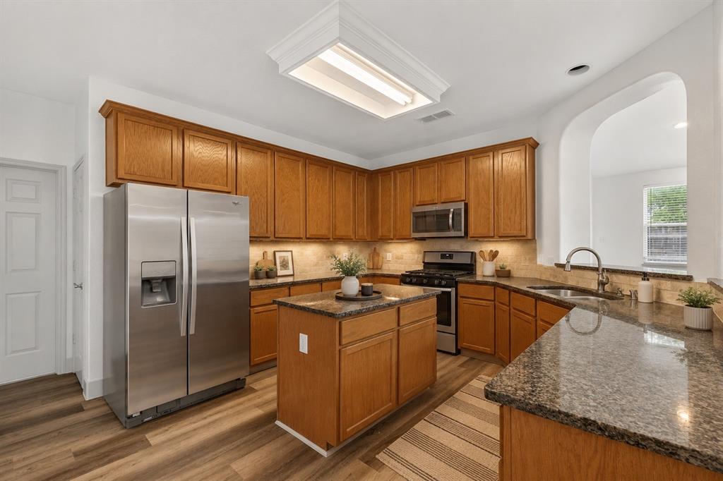 1321 Iron Horse St, Wylie, TX 75098 photo