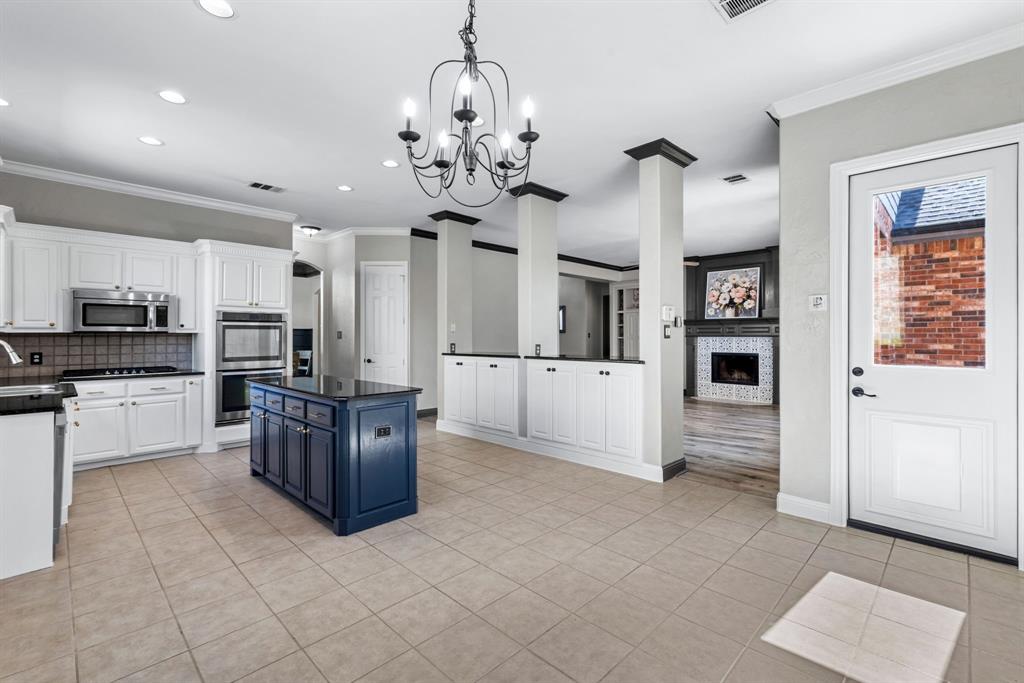 2405 Highgate Dr, Mckinney, TX 75070 photo