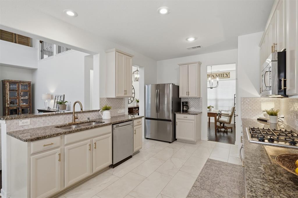 15821 Bent Rose Way, Fort Worth, TX 76177 photo