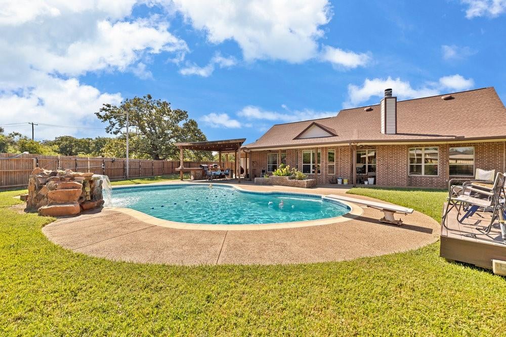 4031 Burleson Retta Rd, Burleson, TX 76028 photo
