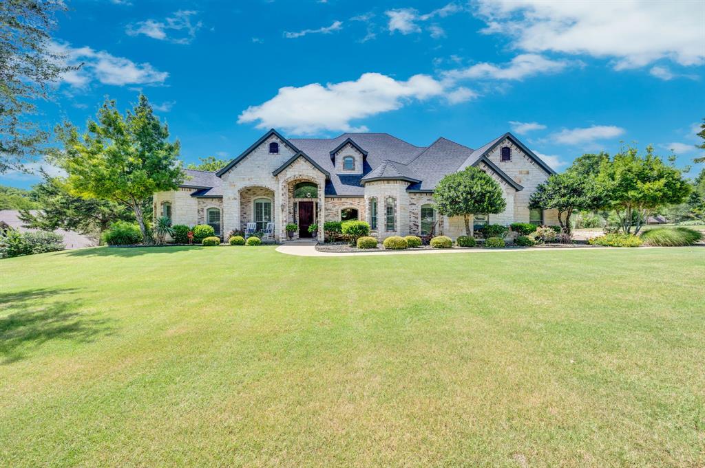 3840 Angela Ct, Midlothian, TX 76065