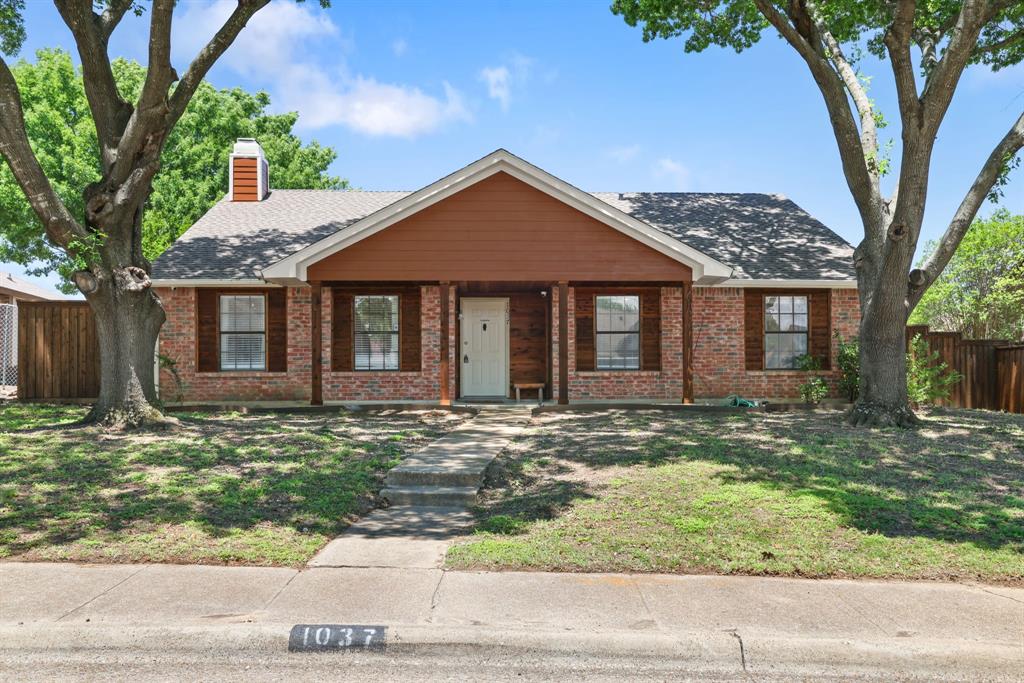 1037 Whitewater Trl, Desoto, TX 75115